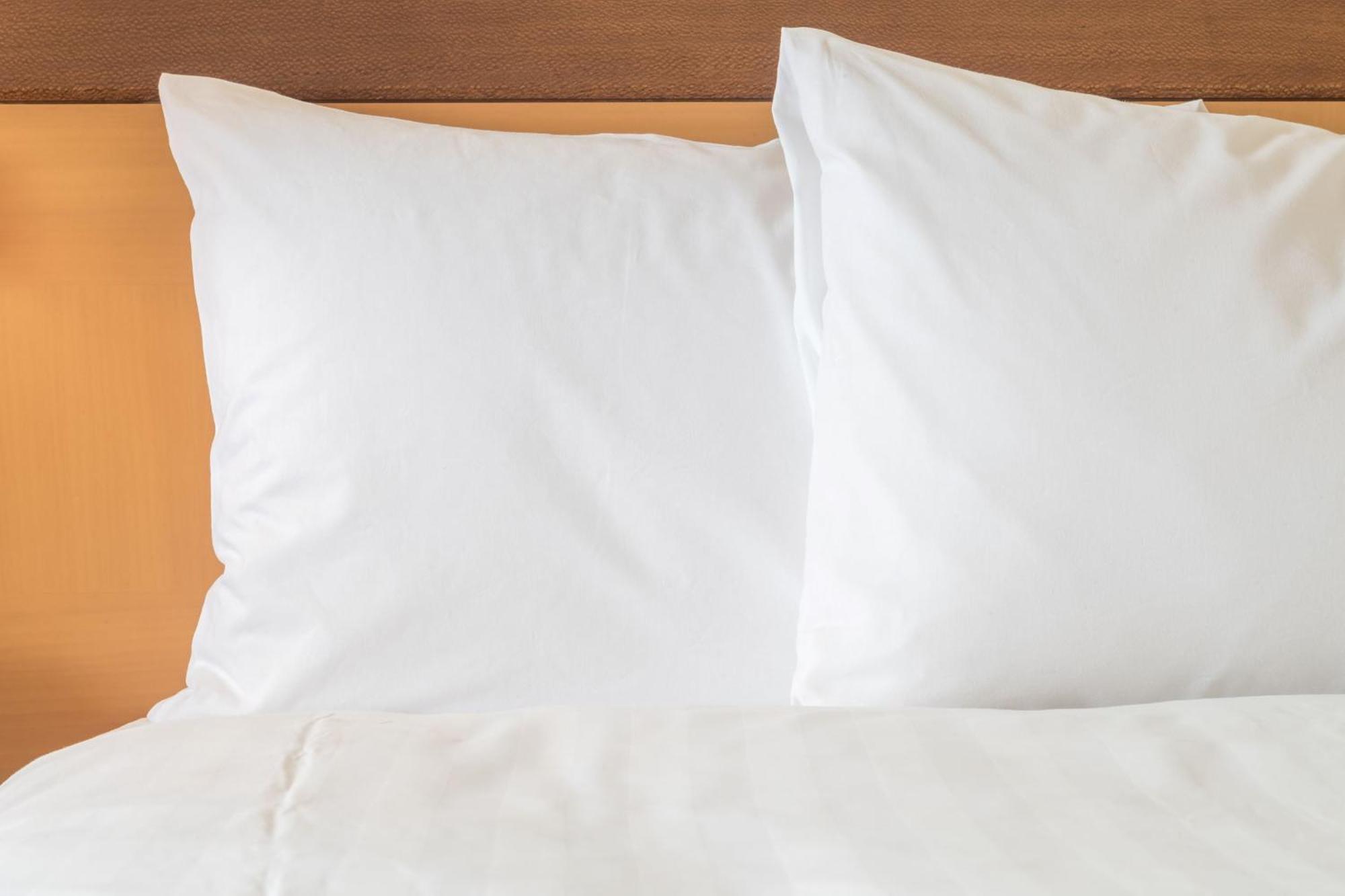Holiday Inn Boston Logan Airport - Chelsea By Ihg Экстерьер фото