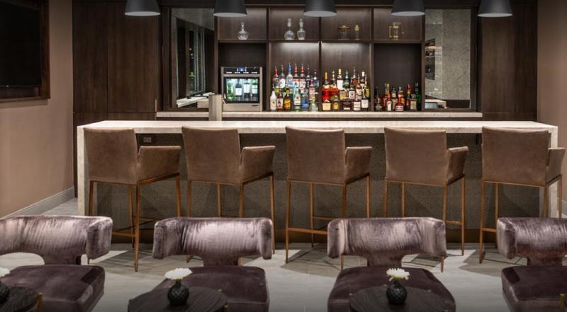 Holiday Inn Boston Logan Airport - Chelsea By Ihg Экстерьер фото