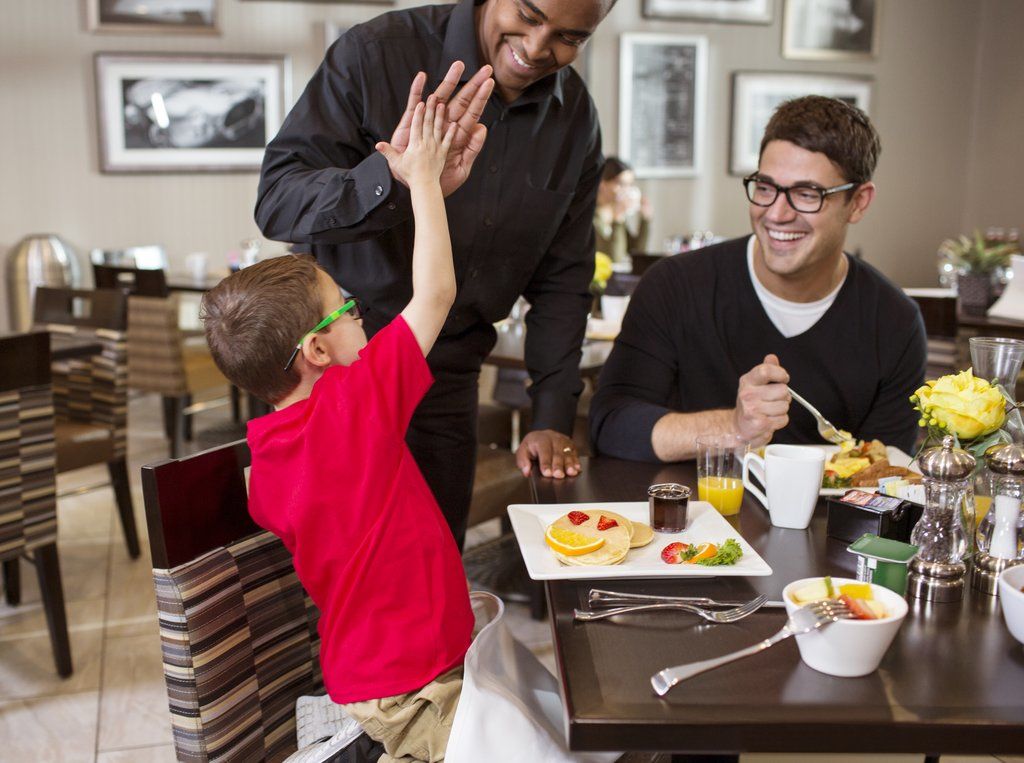 Holiday Inn Boston Logan Airport - Chelsea By Ihg Экстерьер фото